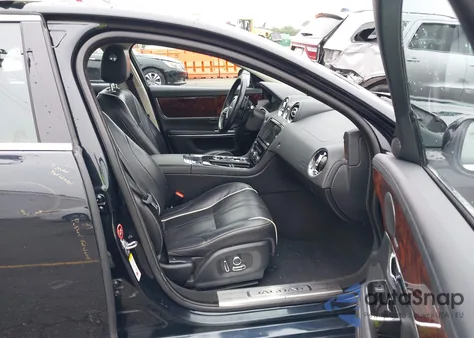 2017 Jaguar Xj R-Sport из США, поврежденный, VIN SAJWJ1CD6H8W07904